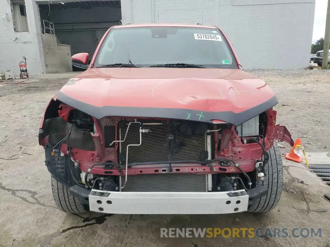 5 fotografías del automóvil dañado JTEMU5JR7M5933513 TOYOTA 4RUNNER 2021