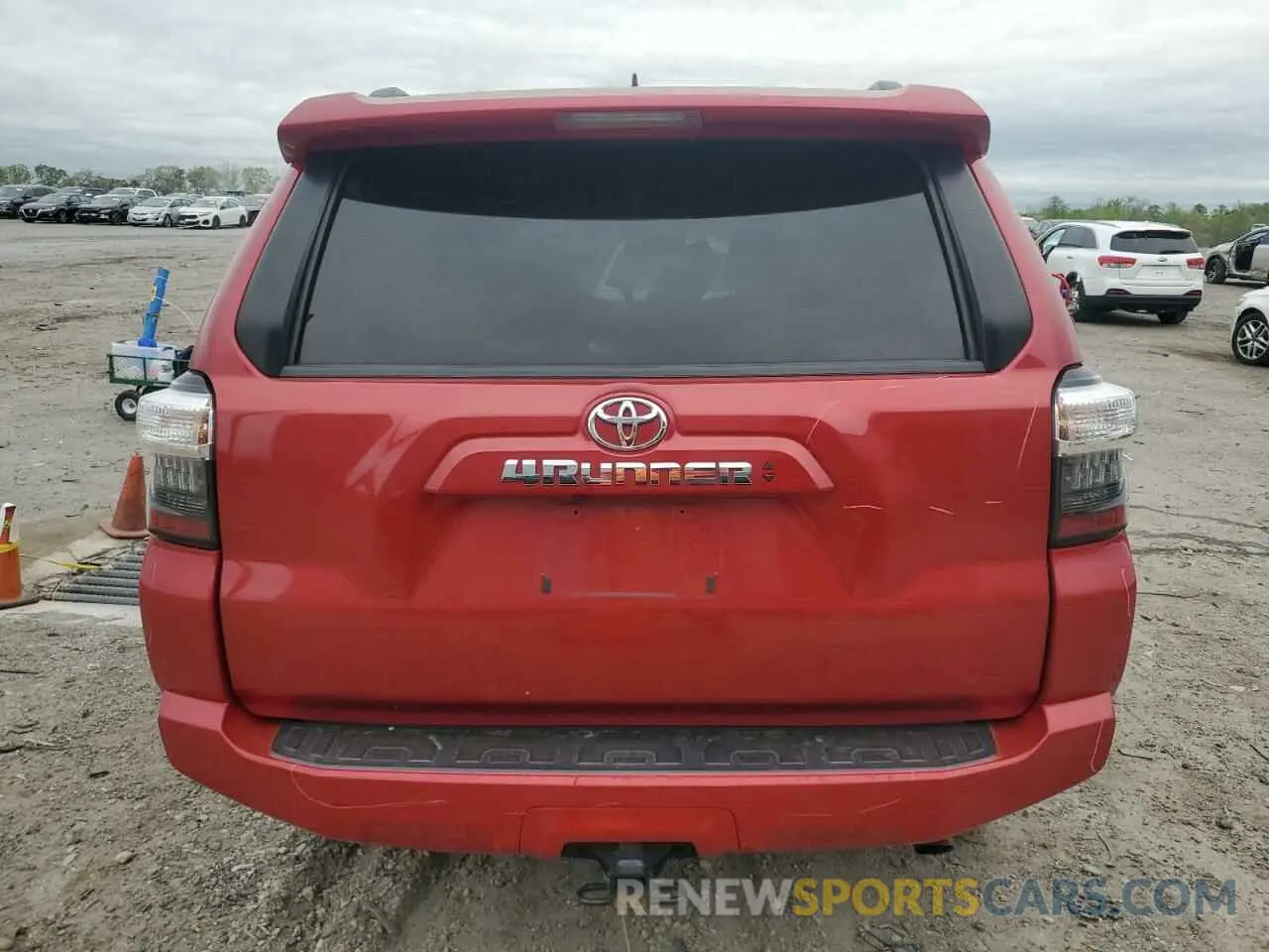 6 fotografías del automóvil dañado JTEMU5JR7M5933513 TOYOTA 4RUNNER 2021