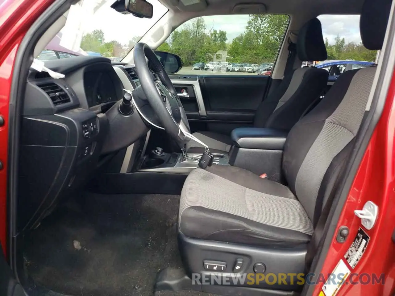 7 fotografías del automóvil dañado JTEMU5JR7M5949159 TOYOTA 4RUNNER 2021