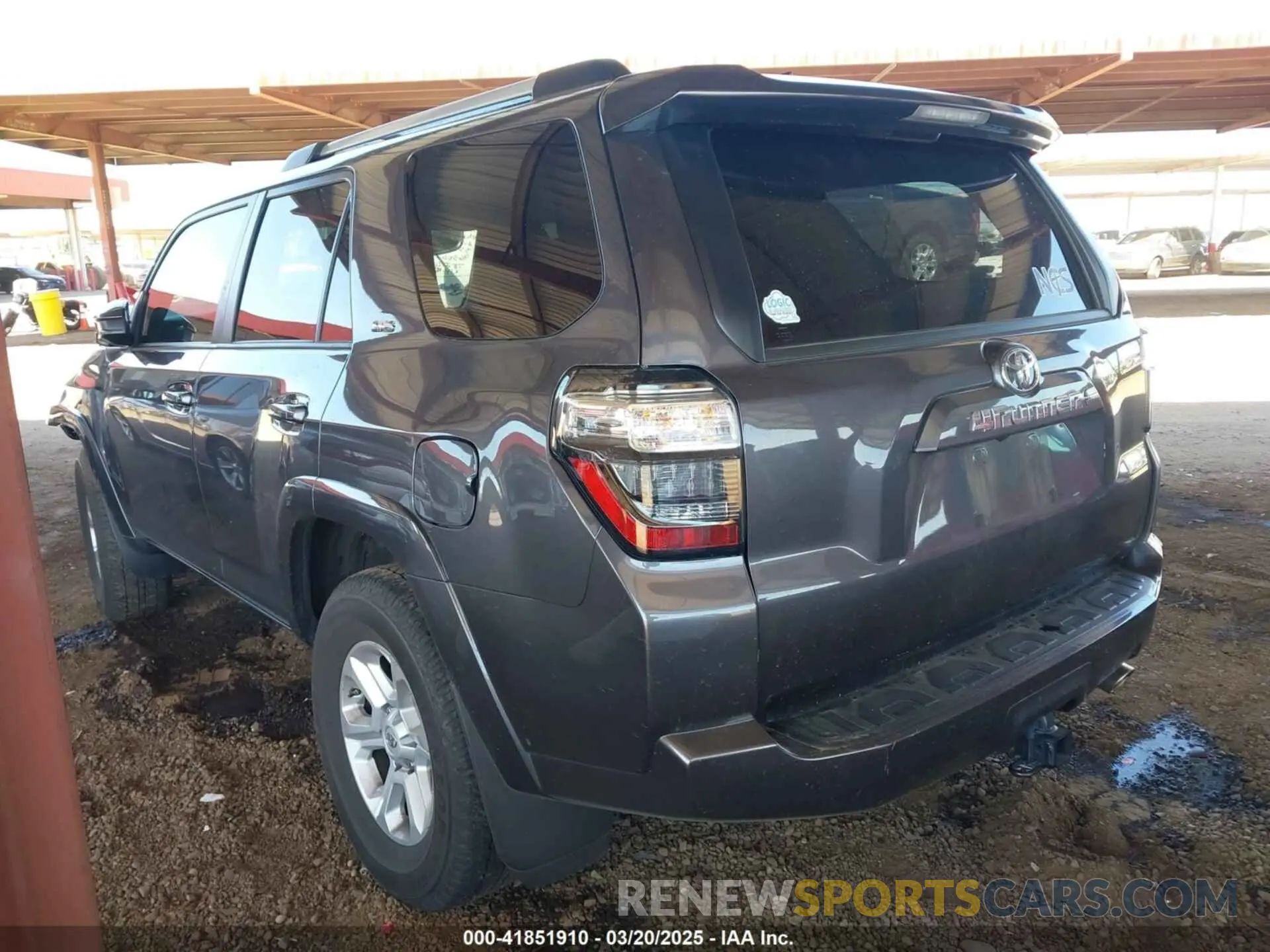 3 fotografías del automóvil dañado JTEMU5JR7M5963062 TOYOTA 4RUNNER 2021