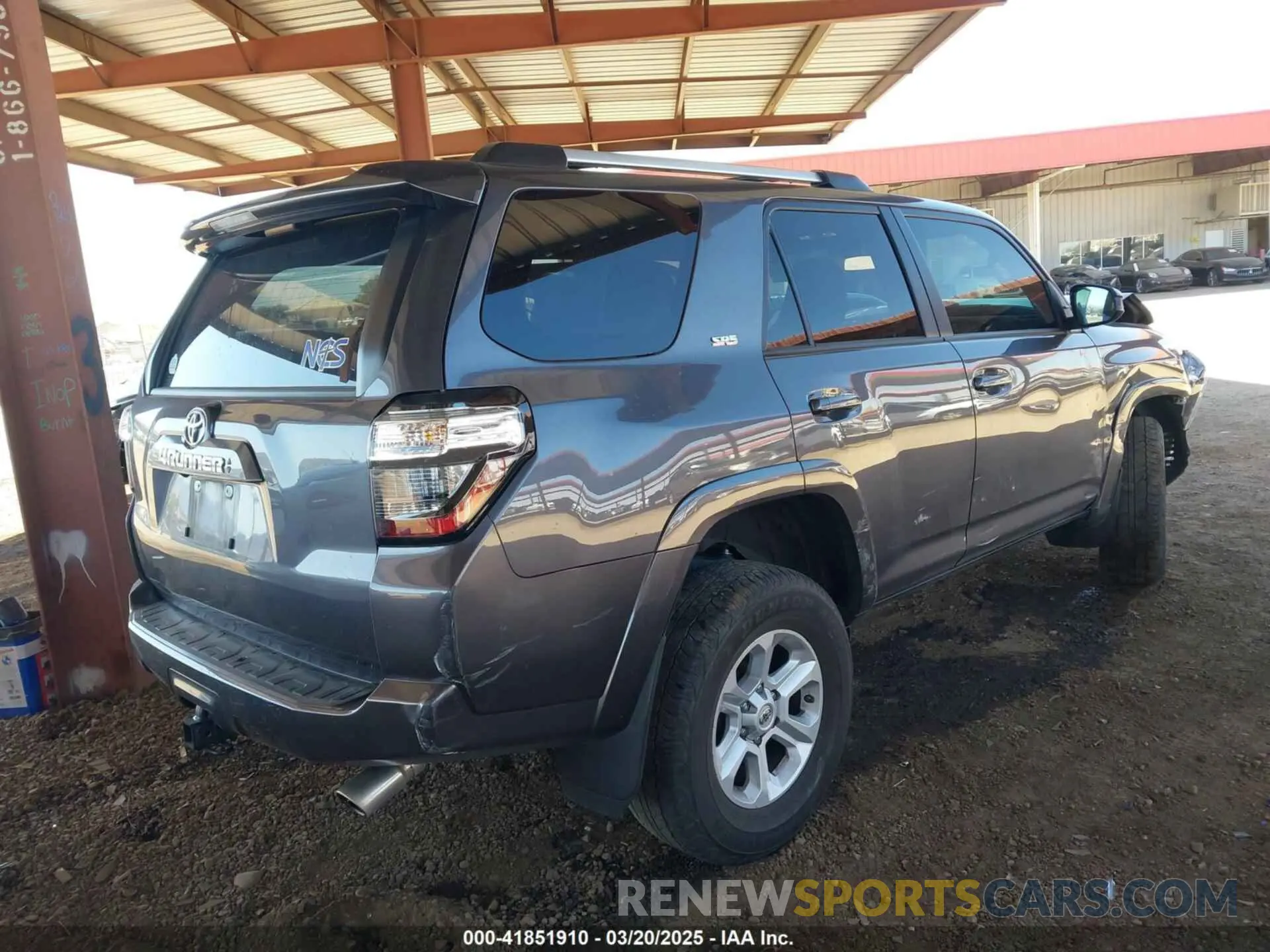 4 fotografías del automóvil dañado JTEMU5JR7M5963062 TOYOTA 4RUNNER 2021