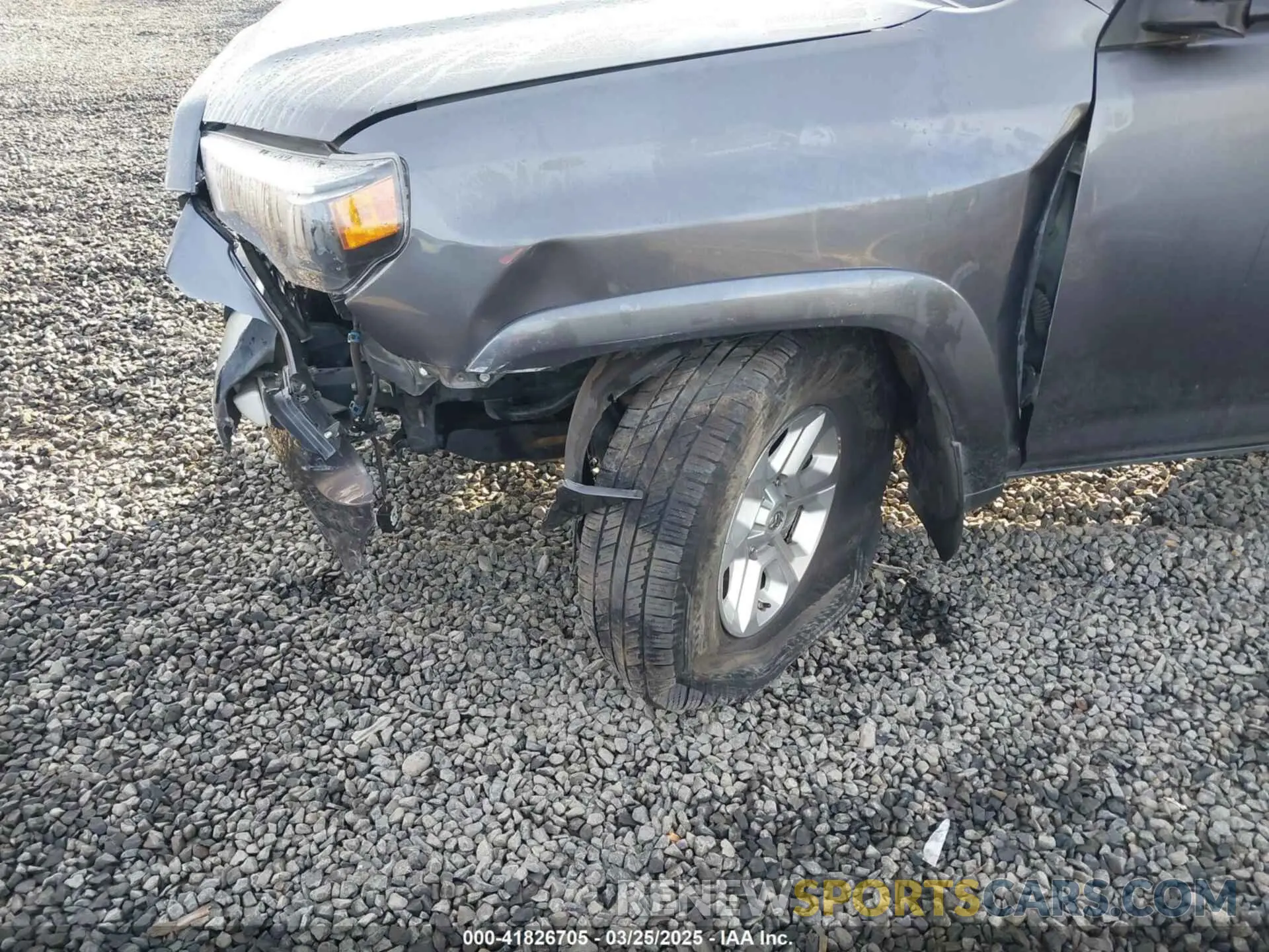 6 fotografías del automóvil dañado JTEMU5JR8M5878358 TOYOTA 4RUNNER 2021
