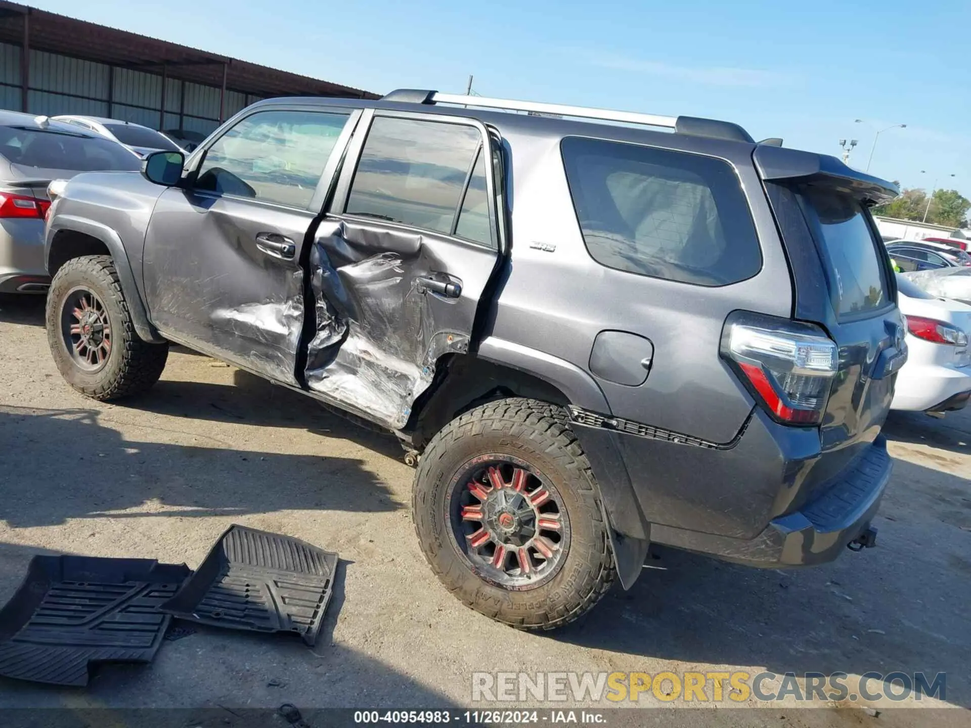 3 fotografías del automóvil dañado JTEMU5JR9M5866655 TOYOTA 4RUNNER 2021