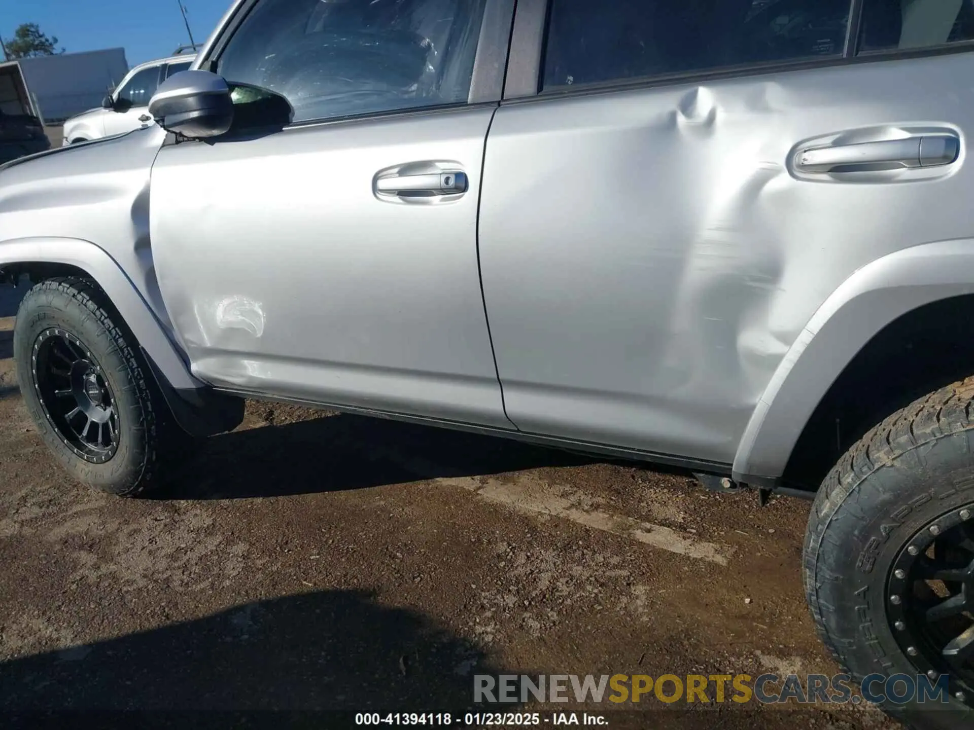 21 fotografías del automóvil dañado JTEMU5JR9M5896075 TOYOTA 4RUNNER 2021
