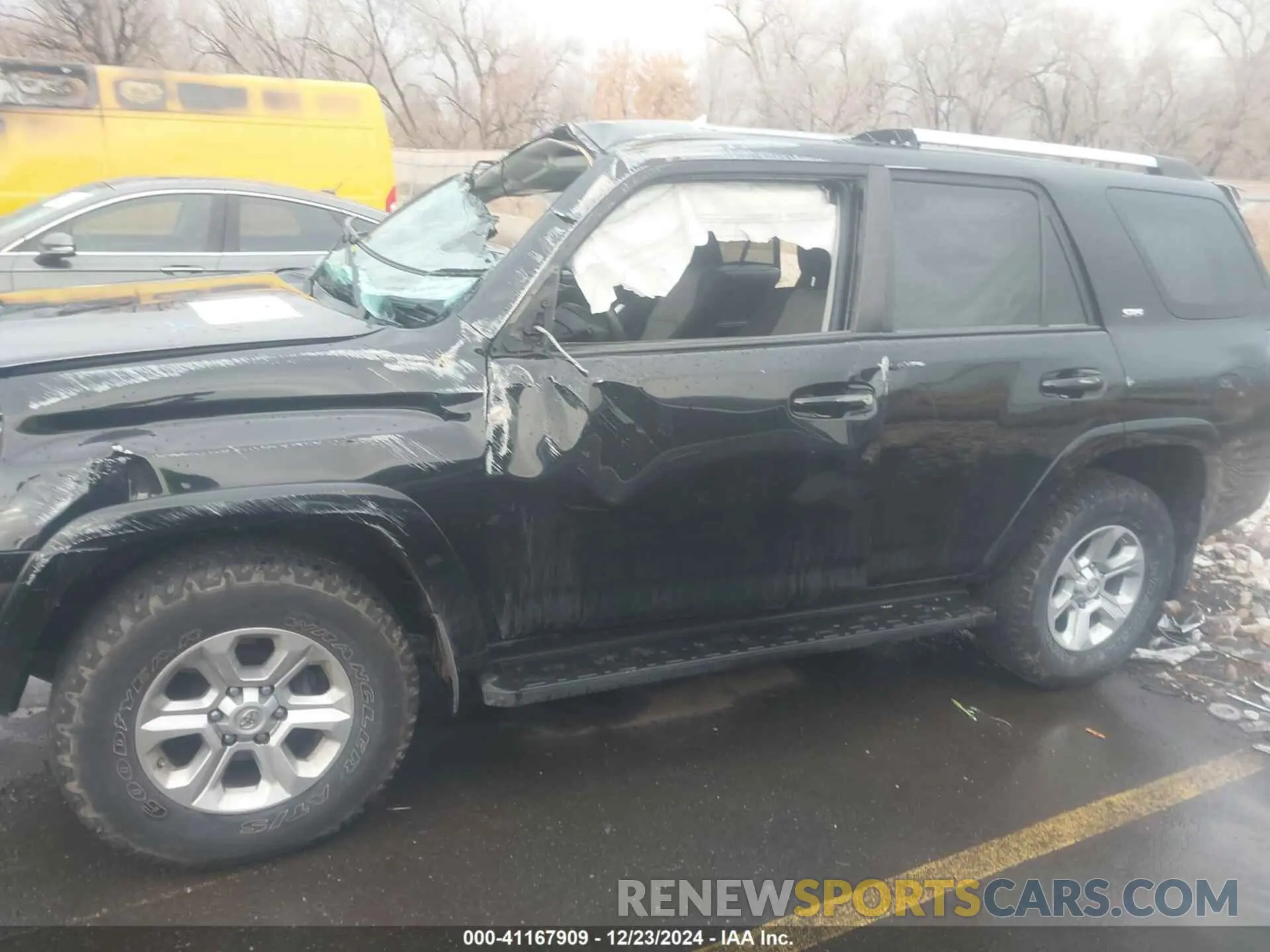 14 fotografías del automóvil dañado JTEMU5JRXM5912249 TOYOTA 4RUNNER 2021