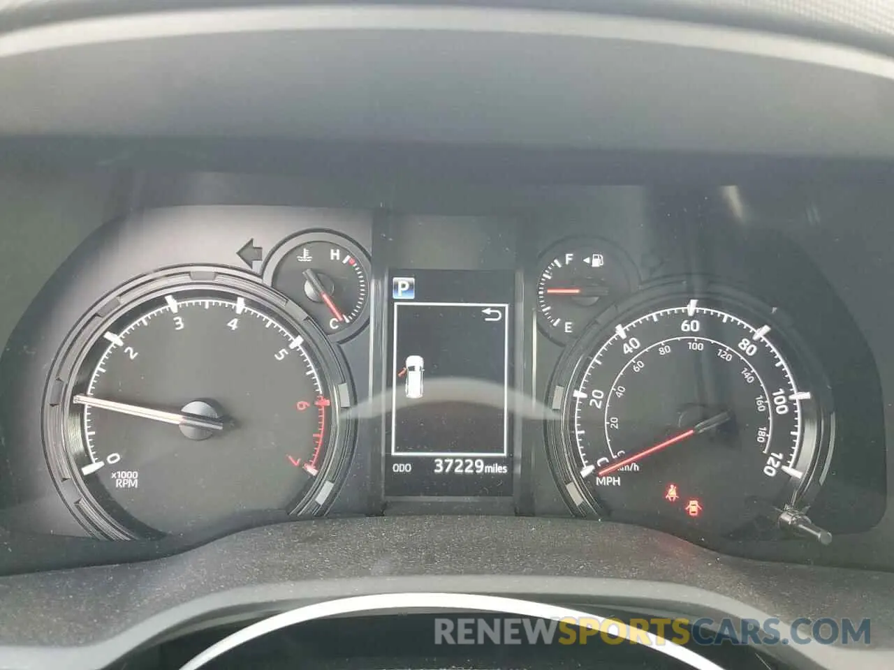 9 fotografías del automóvil dañado JTENU5JR0M5910711 TOYOTA 4RUNNER 2021