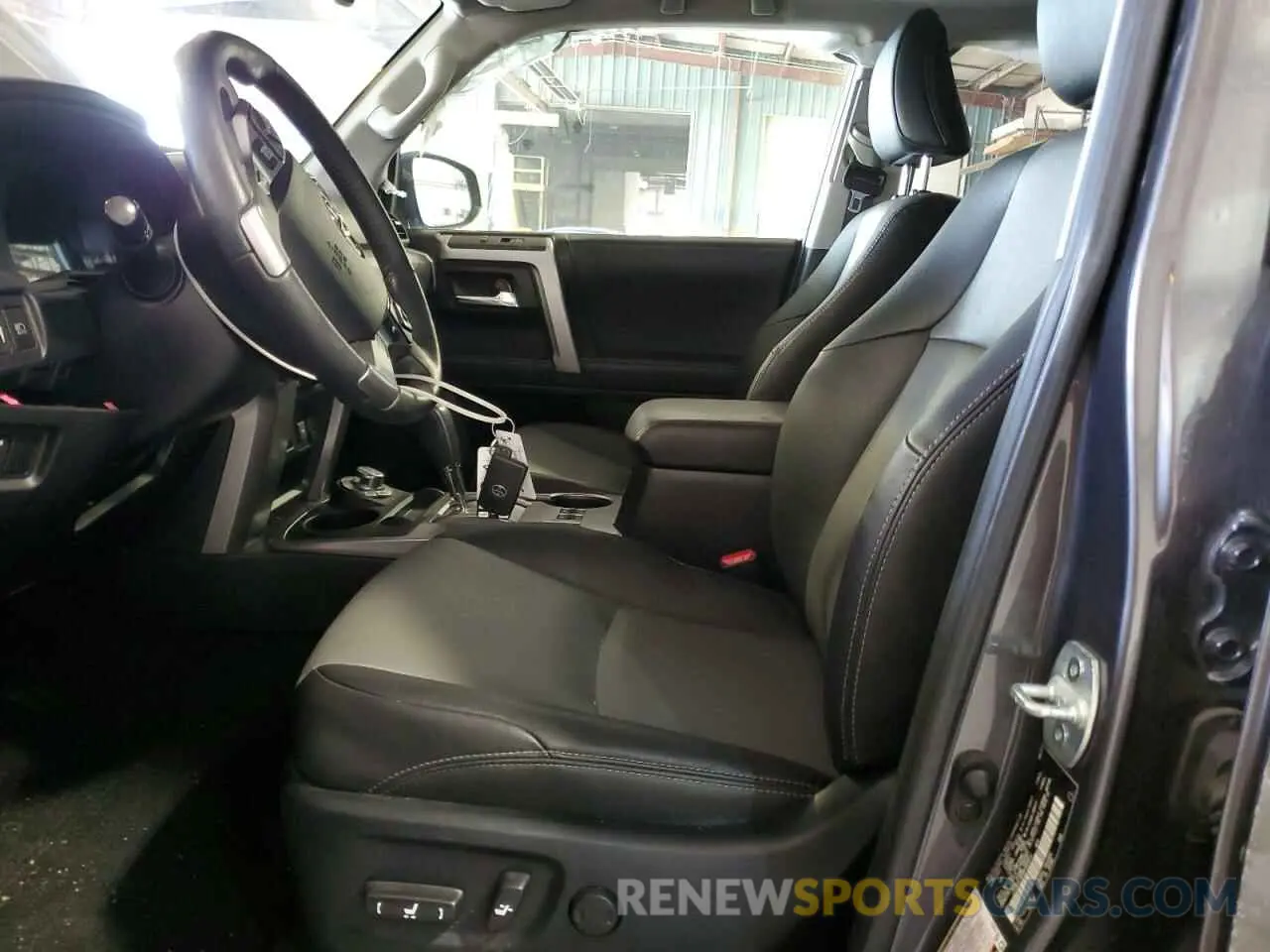 7 fotografías del automóvil dañado JTENU5JR0M5945913 TOYOTA 4RUNNER 2021