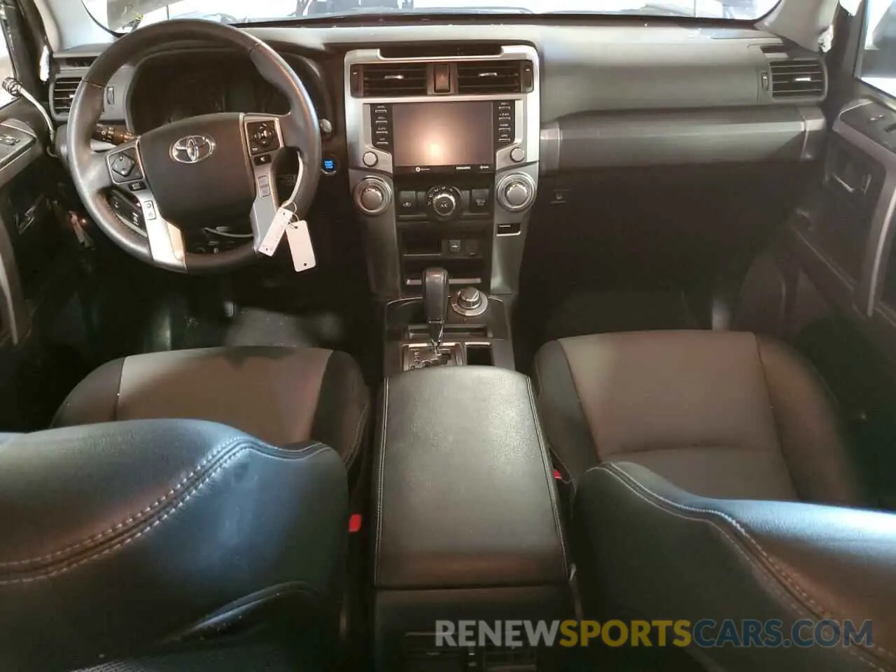 8 fotografías del automóvil dañado JTENU5JR0M5945913 TOYOTA 4RUNNER 2021
