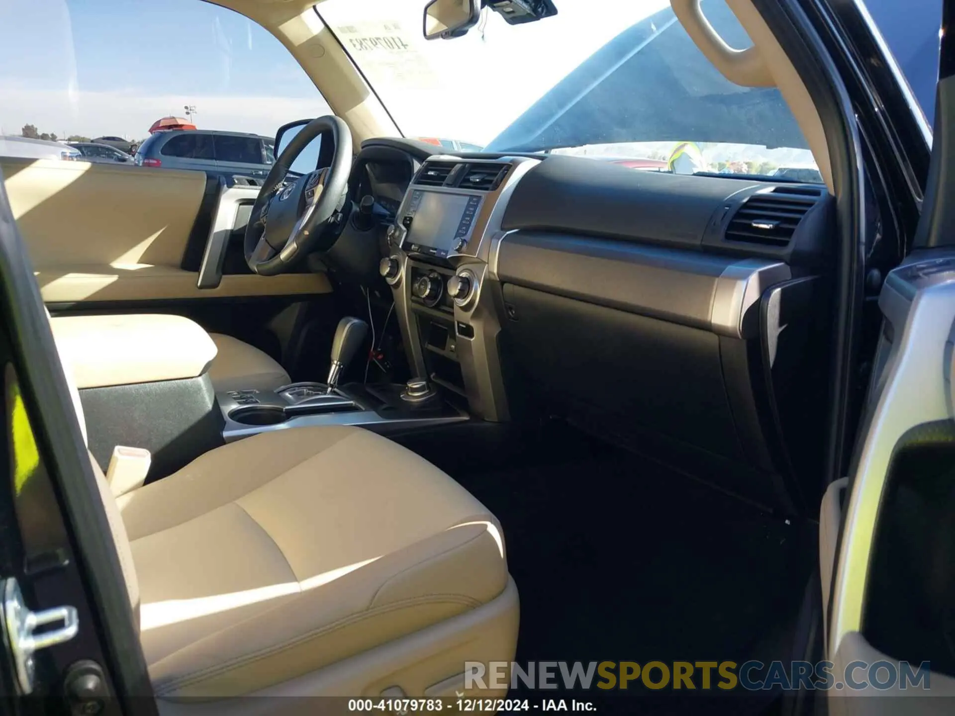 5 fotografías del automóvil dañado JTENU5JR1M5891330 TOYOTA 4RUNNER 2021