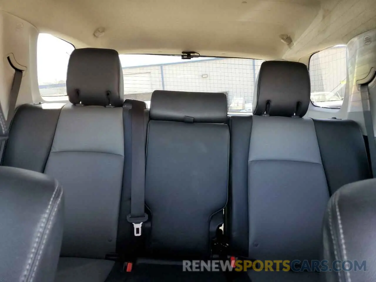 10 fotografías del automóvil dañado JTENU5JR1M5916033 TOYOTA 4RUNNER 2021