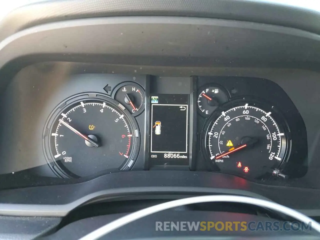 9 fotografías del automóvil dañado JTENU5JR1M5916033 TOYOTA 4RUNNER 2021