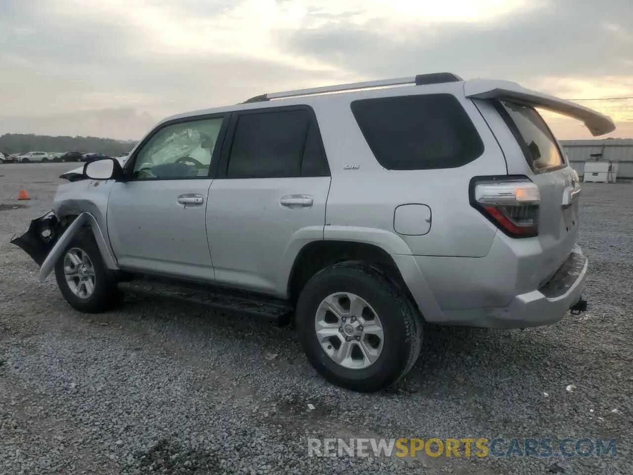 2 fotografías del automóvil dañado JTENU5JR1M5920230 TOYOTA 4RUNNER 2021