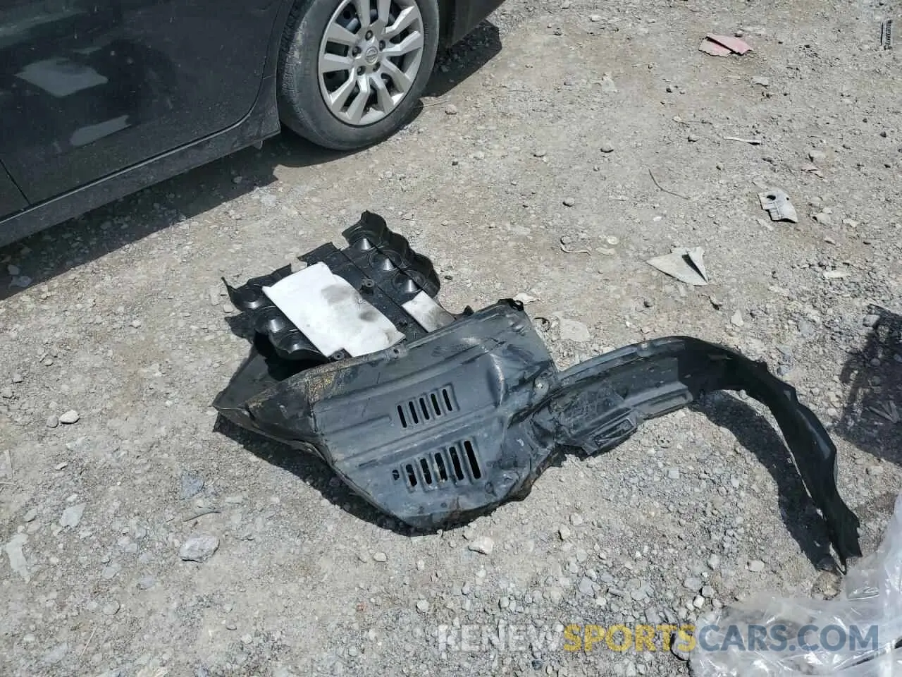13 fotografías del automóvil dañado JTENU5JR2M5929292 TOYOTA 4RUNNER 2021