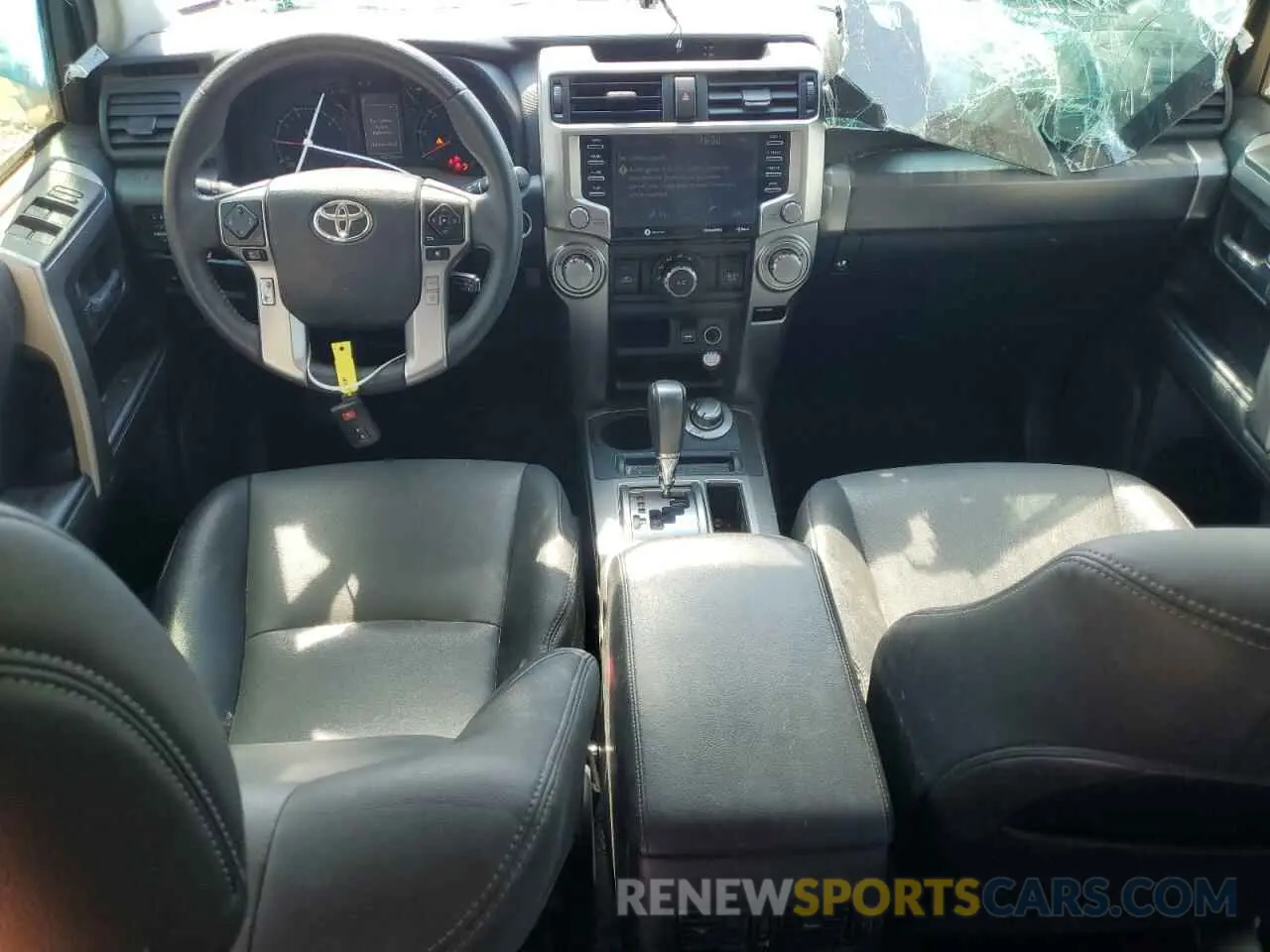 8 fotografías del automóvil dañado JTENU5JR2M5933424 TOYOTA 4RUNNER 2021
