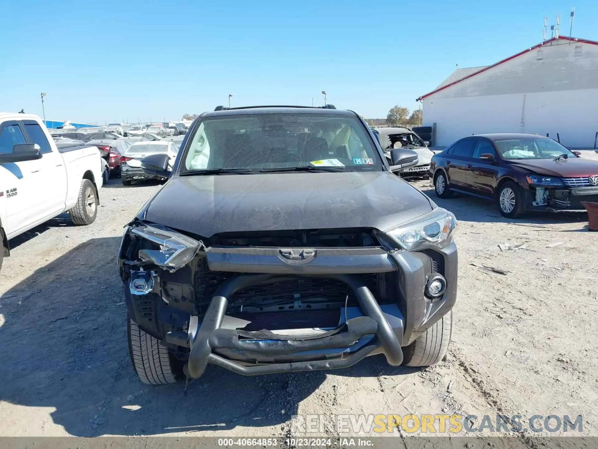 12 fotografías del automóvil dañado JTENU5JR3M5838032 TOYOTA 4RUNNER 2021