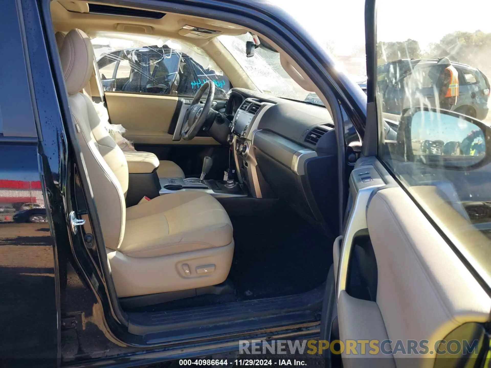 5 fotografías del automóvil dañado JTENU5JR3M5905082 TOYOTA 4RUNNER 2021
