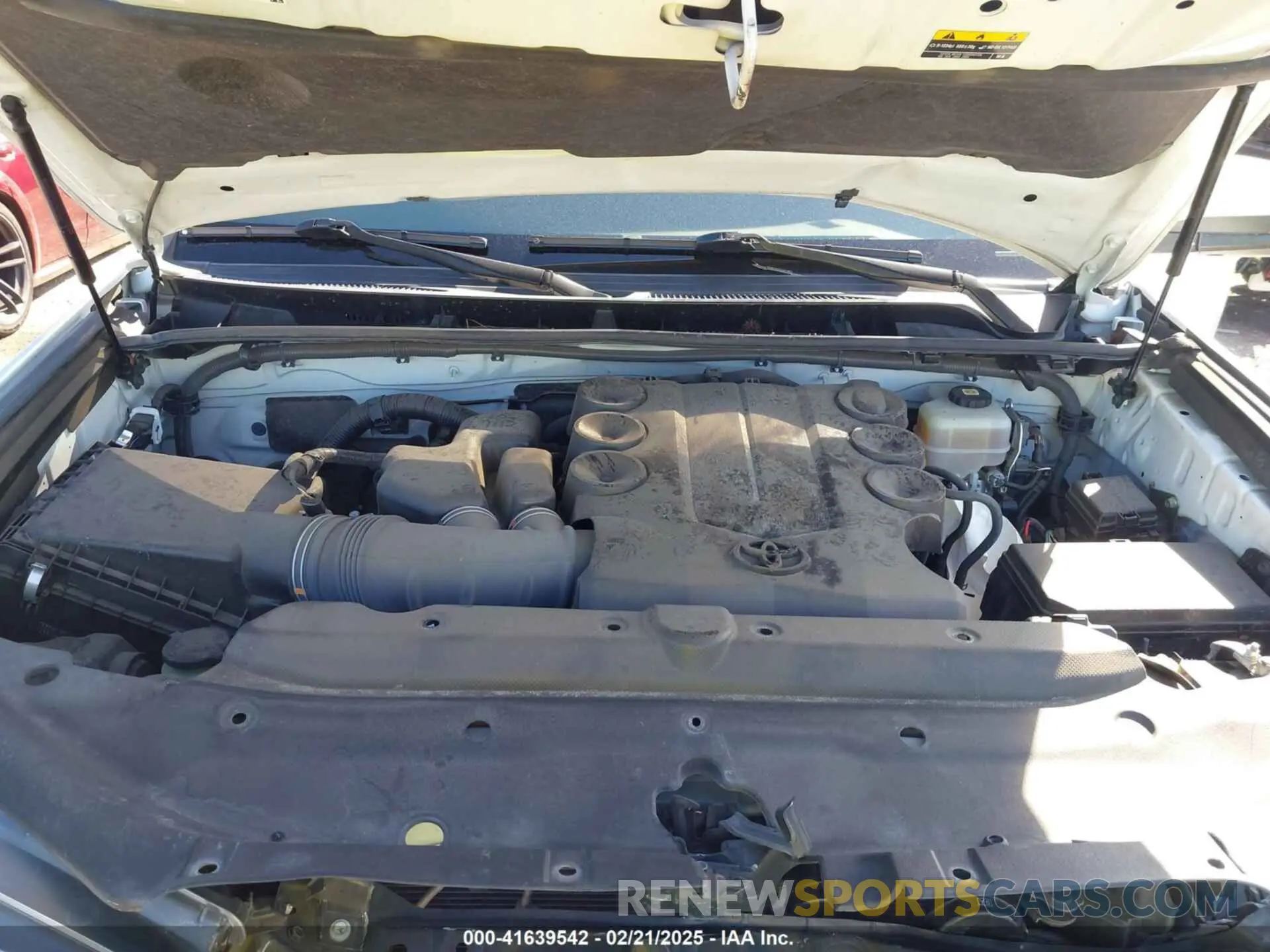 10 fotografías del automóvil dañado JTENU5JR4M5955070 TOYOTA 4RUNNER 2021