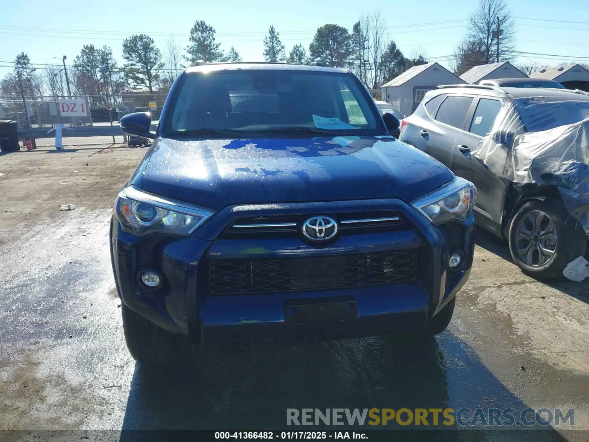 12 fotografías del automóvil dañado JTENU5JR4M5968644 TOYOTA 4RUNNER 2021