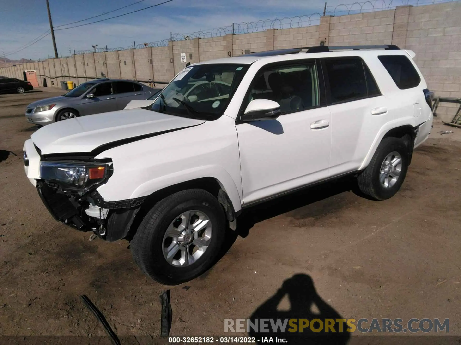 2 fotografías del automóvil dañado JTENU5JR5M5914995 TOYOTA 4RUNNER 2021