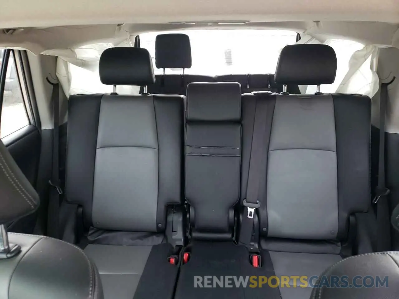 10 fotografías del automóvil dañado JTENU5JR5M5959757 TOYOTA 4RUNNER 2021