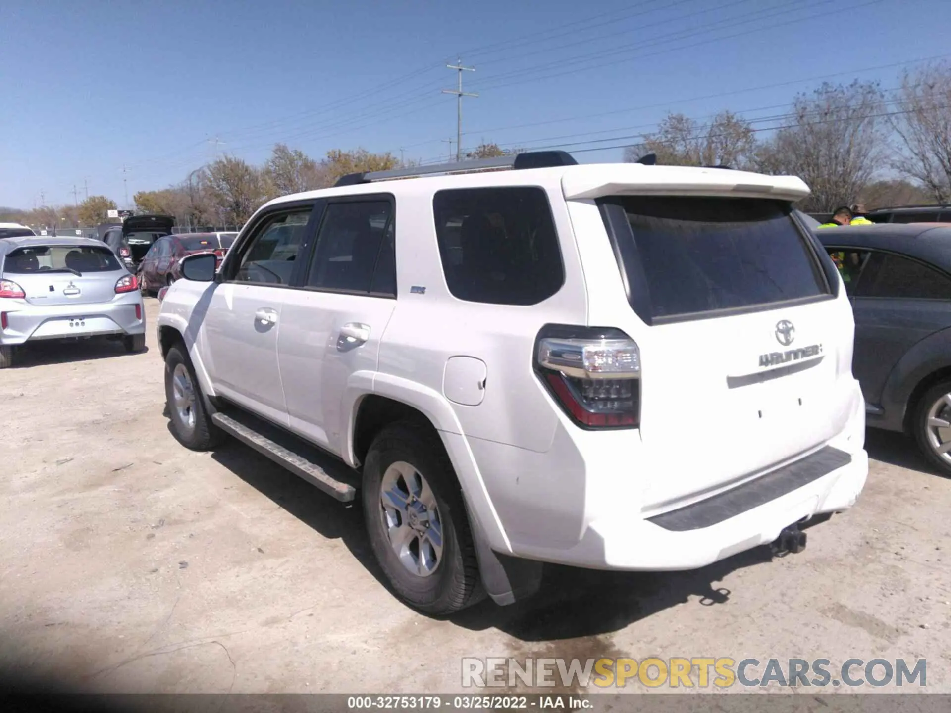 3 fotografías del automóvil dañado JTENU5JR6M5903553 TOYOTA 4RUNNER 2021