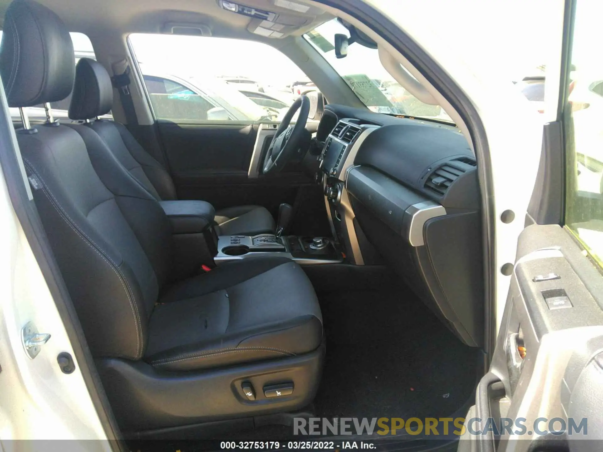 5 fotografías del automóvil dañado JTENU5JR6M5903553 TOYOTA 4RUNNER 2021