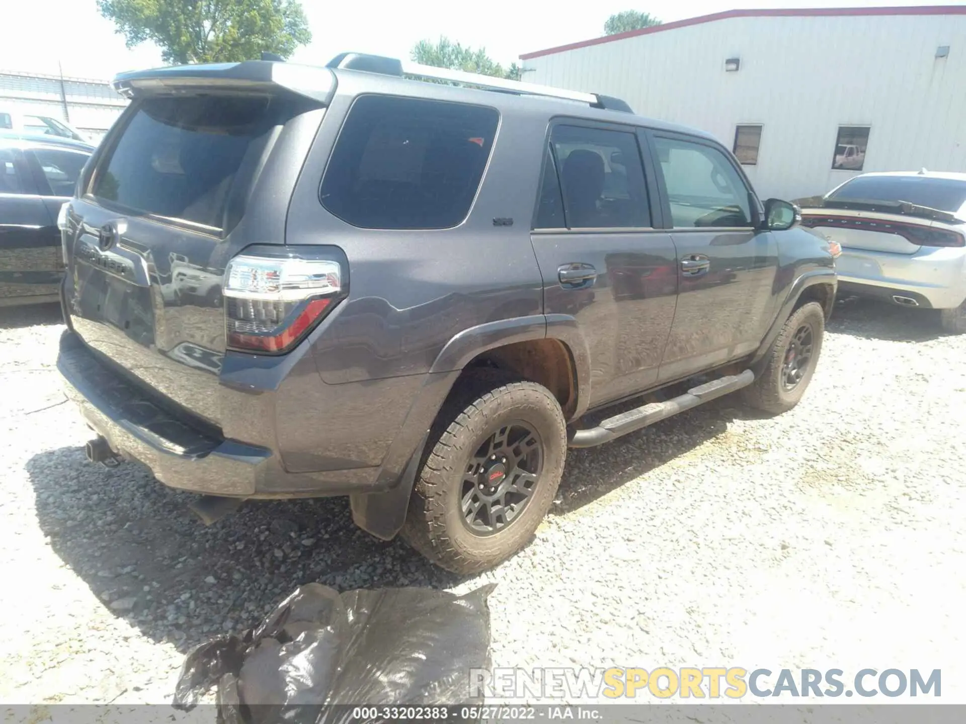 4 fotografías del automóvil dañado JTENU5JR6M5931739 TOYOTA 4RUNNER 2021
