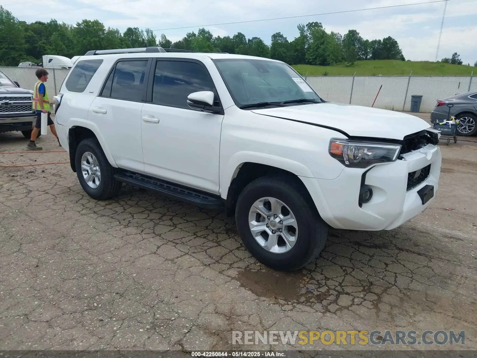 1 fotografías del automóvil dañado JTENU5JR7M5882244 TOYOTA 4RUNNER 2021