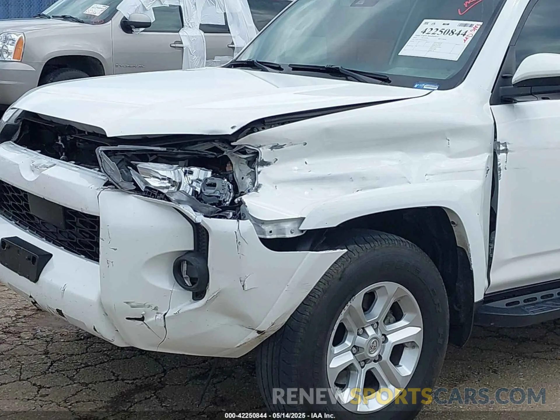 6 fotografías del automóvil dañado JTENU5JR7M5882244 TOYOTA 4RUNNER 2021