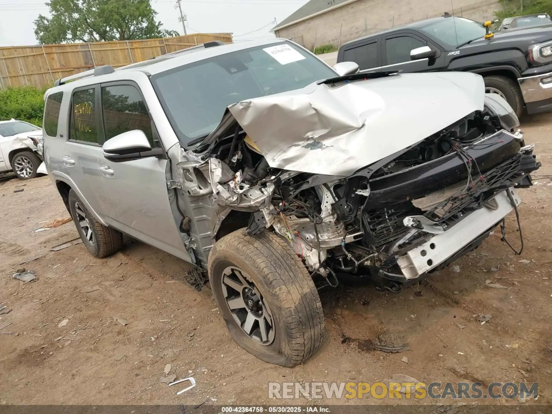 1 fotografías del automóvil dañado JTENU5JR7M5941650 TOYOTA 4RUNNER 2021