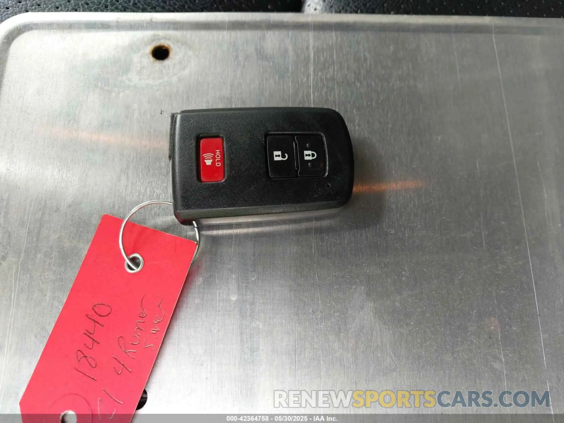 11 fotografías del automóvil dañado JTENU5JR7M5941650 TOYOTA 4RUNNER 2021
