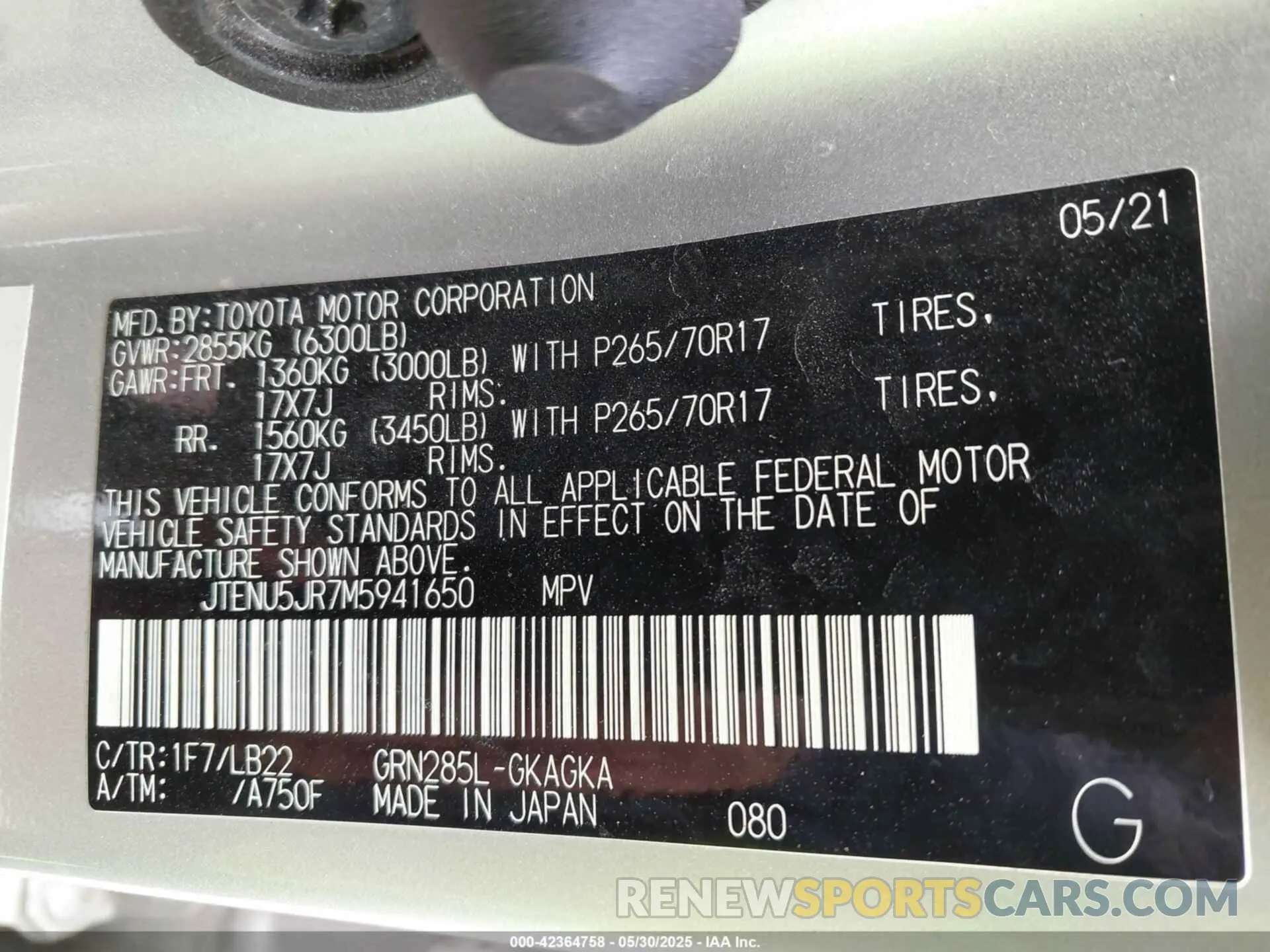 9 fotografías del automóvil dañado JTENU5JR7M5941650 TOYOTA 4RUNNER 2021