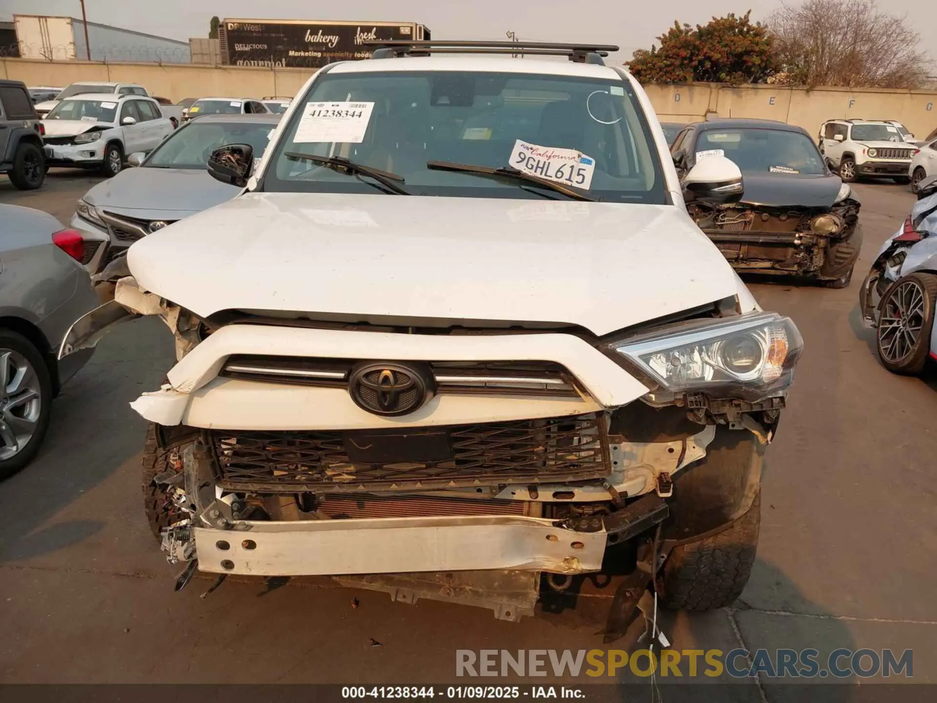 13 fotografías del automóvil dañado JTENU5JR9M5930729 TOYOTA 4RUNNER 2021