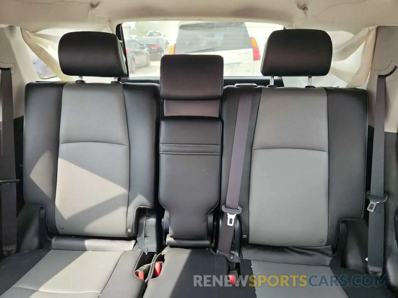 10 fotografías del automóvil dañado JTENU5JRXM5890743 TOYOTA 4RUNNER 2021