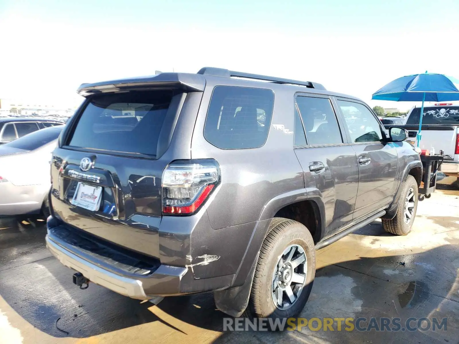 4 fotografías del automóvil dañado JTEPU5JR1M5925212 TOYOTA 4RUNNER 2021