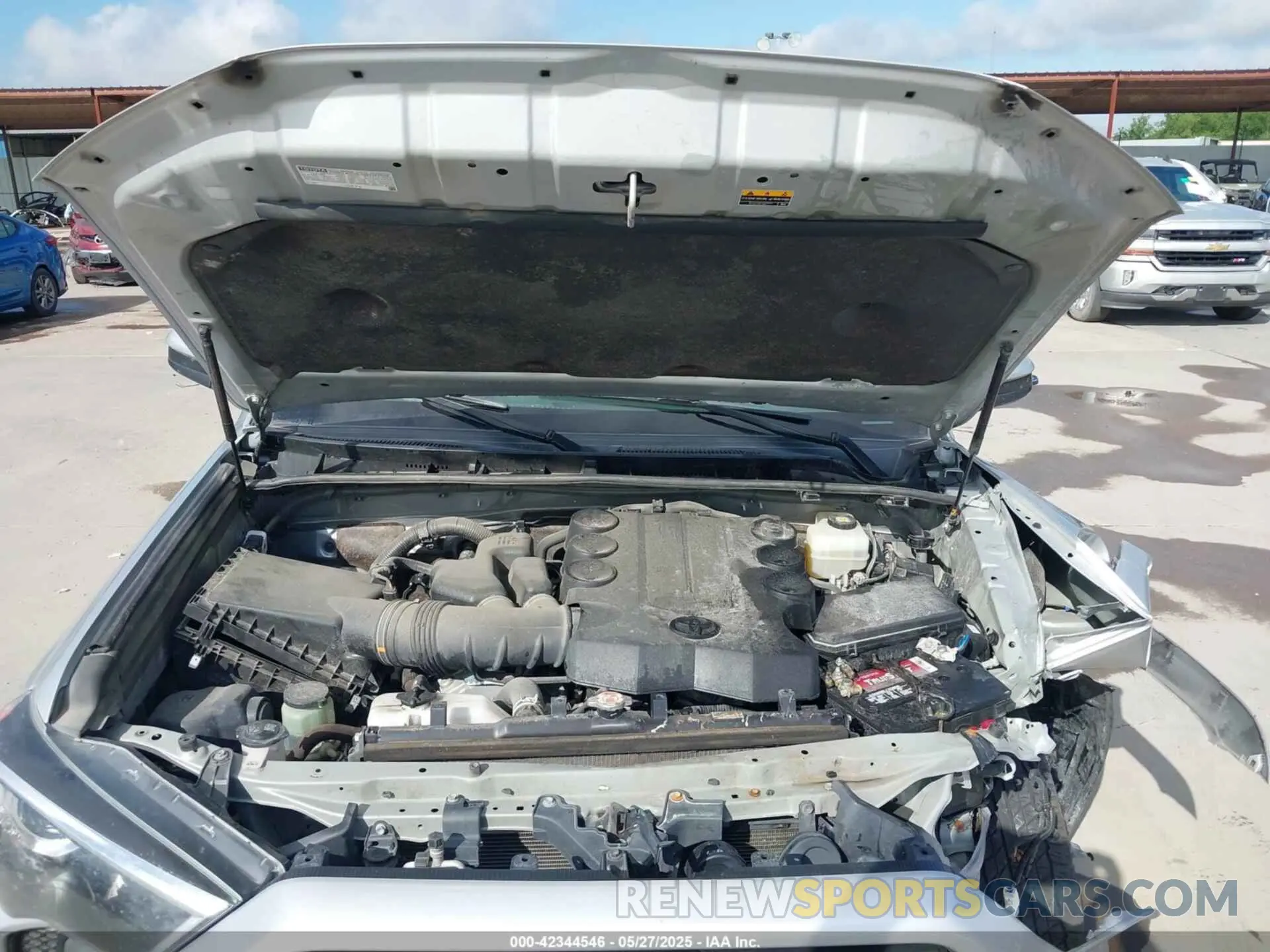 10 fotografías del automóvil dañado JTEPU5JR2M5889613 TOYOTA 4RUNNER 2021
