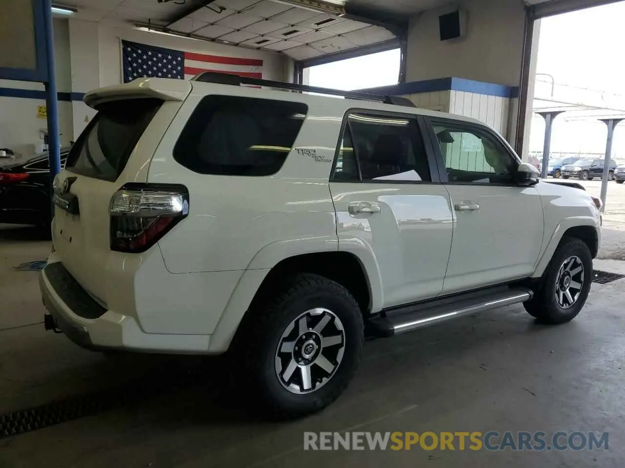 3 fotografías del automóvil dañado JTEPU5JR4M5867497 TOYOTA 4RUNNER 2021