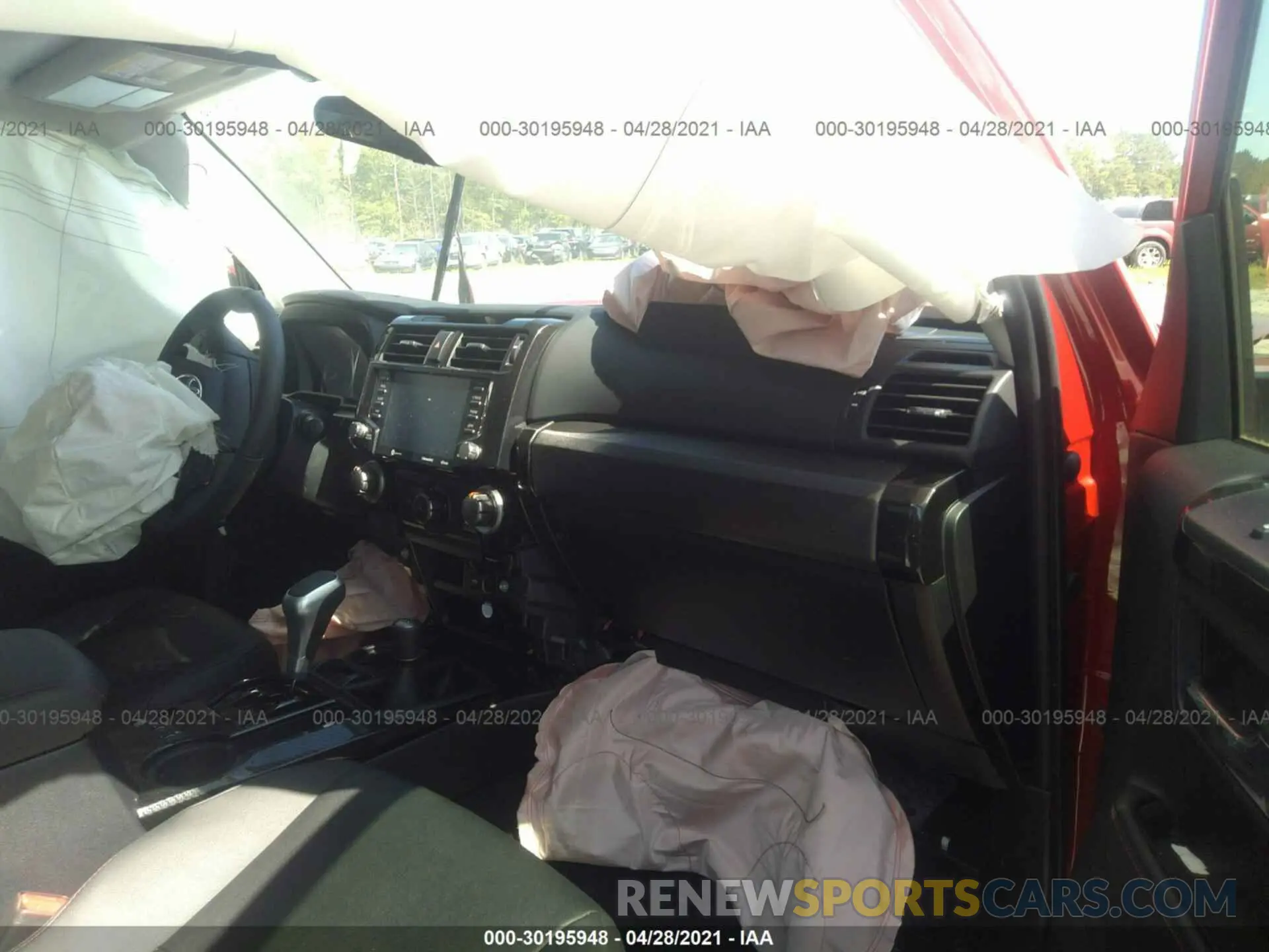 5 fotografías del automóvil dañado JTERU5JR1M5853825 TOYOTA 4RUNNER 2021