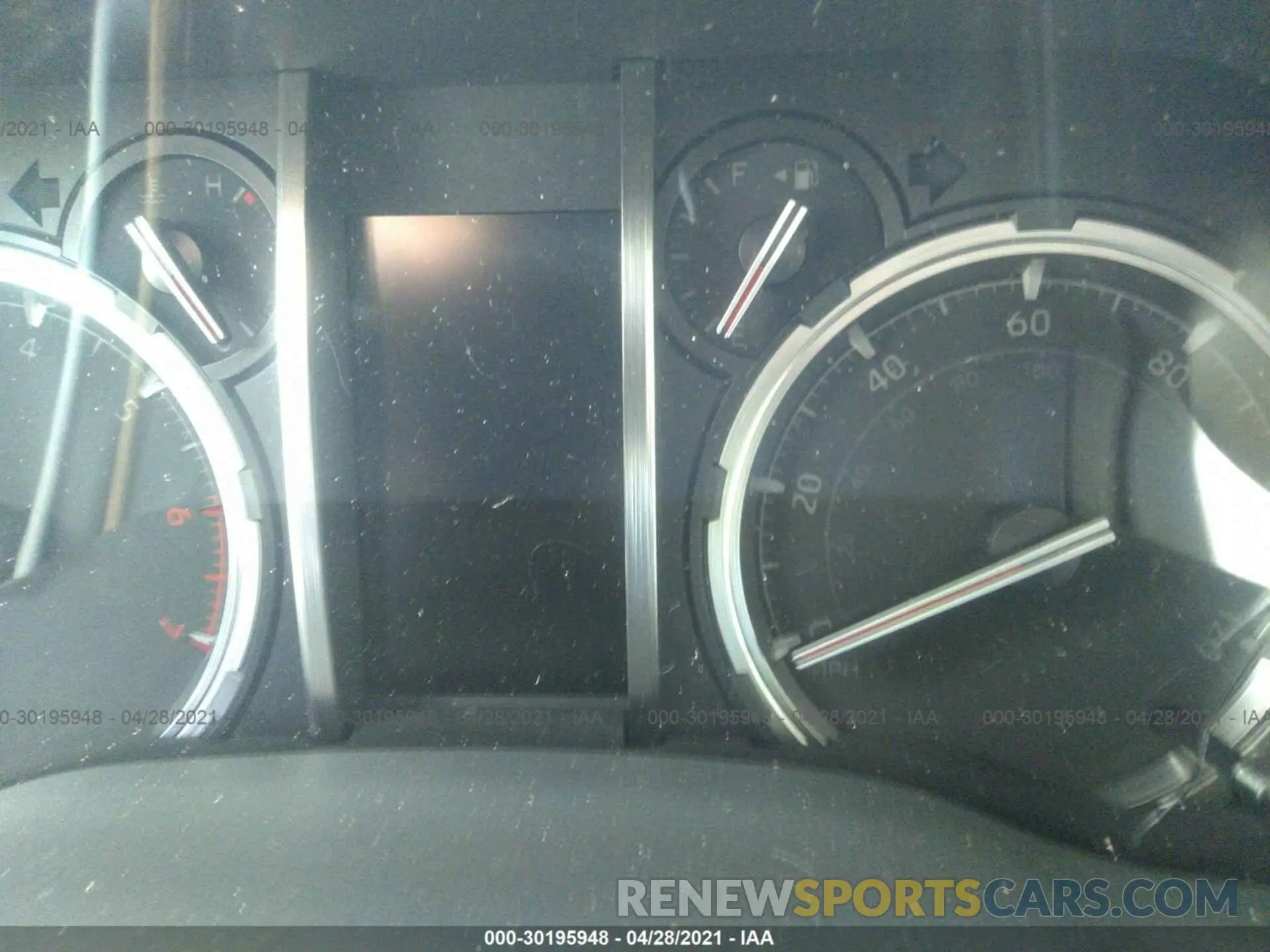 7 fotografías del automóvil dañado JTERU5JR1M5853825 TOYOTA 4RUNNER 2021