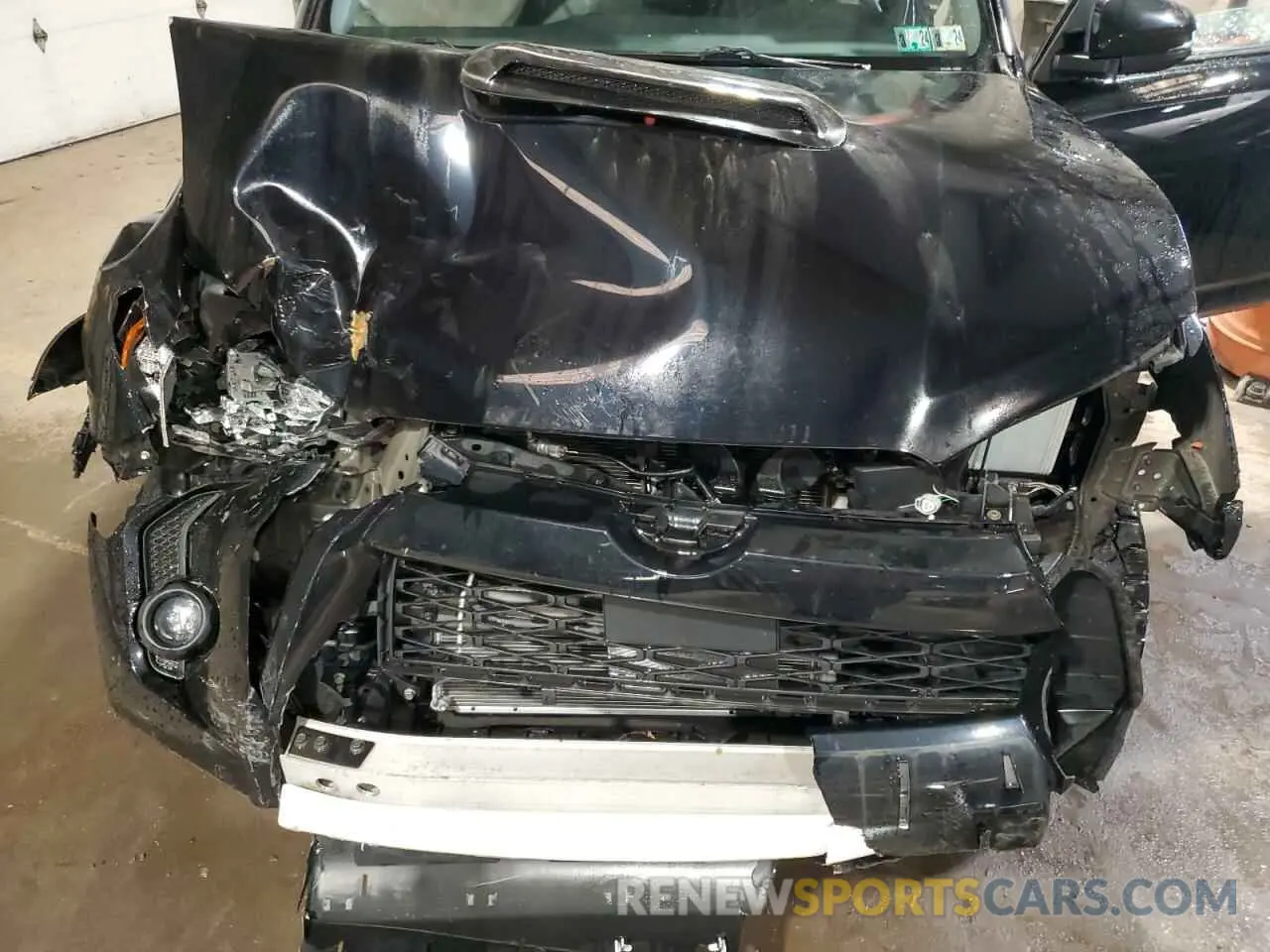 12 fotografías del automóvil dañado JTERU5JR2M5844535 TOYOTA 4RUNNER 2021
