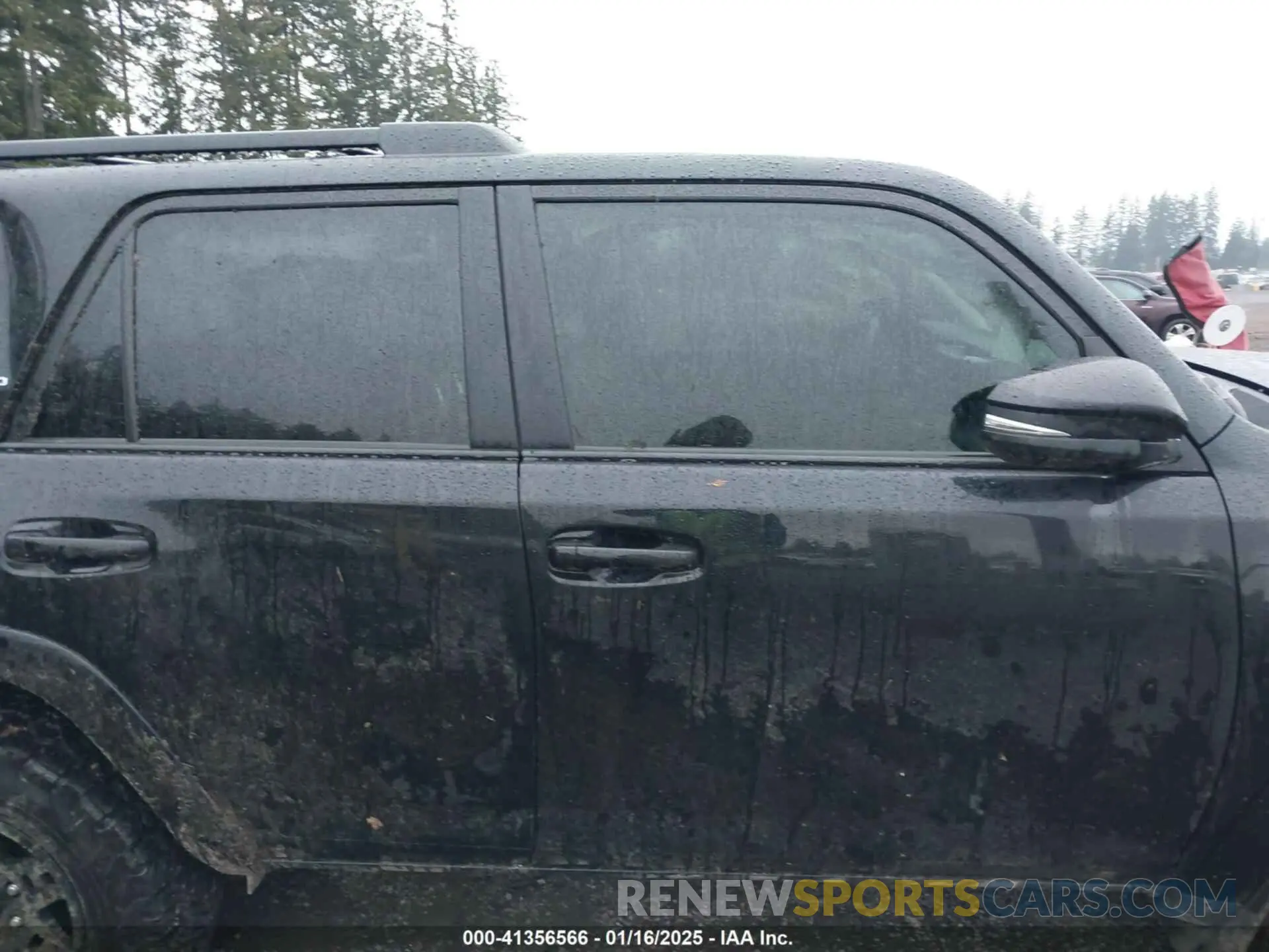 13 fotografías del automóvil dañado JTERU5JR3M5843443 TOYOTA 4RUNNER 2021