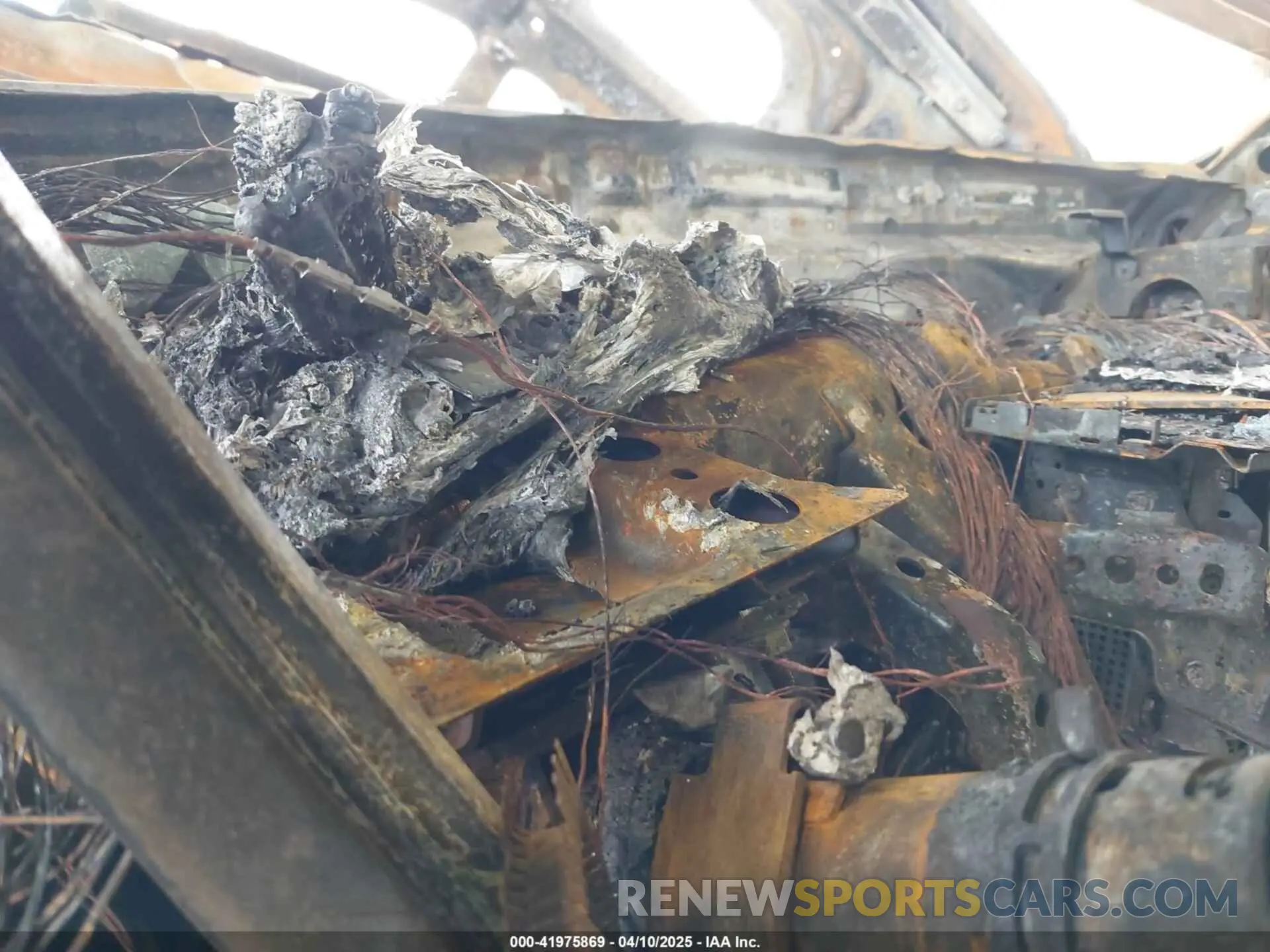 15 fotografías del automóvil dañado JTERU5JR3M5844835 TOYOTA 4RUNNER 2021