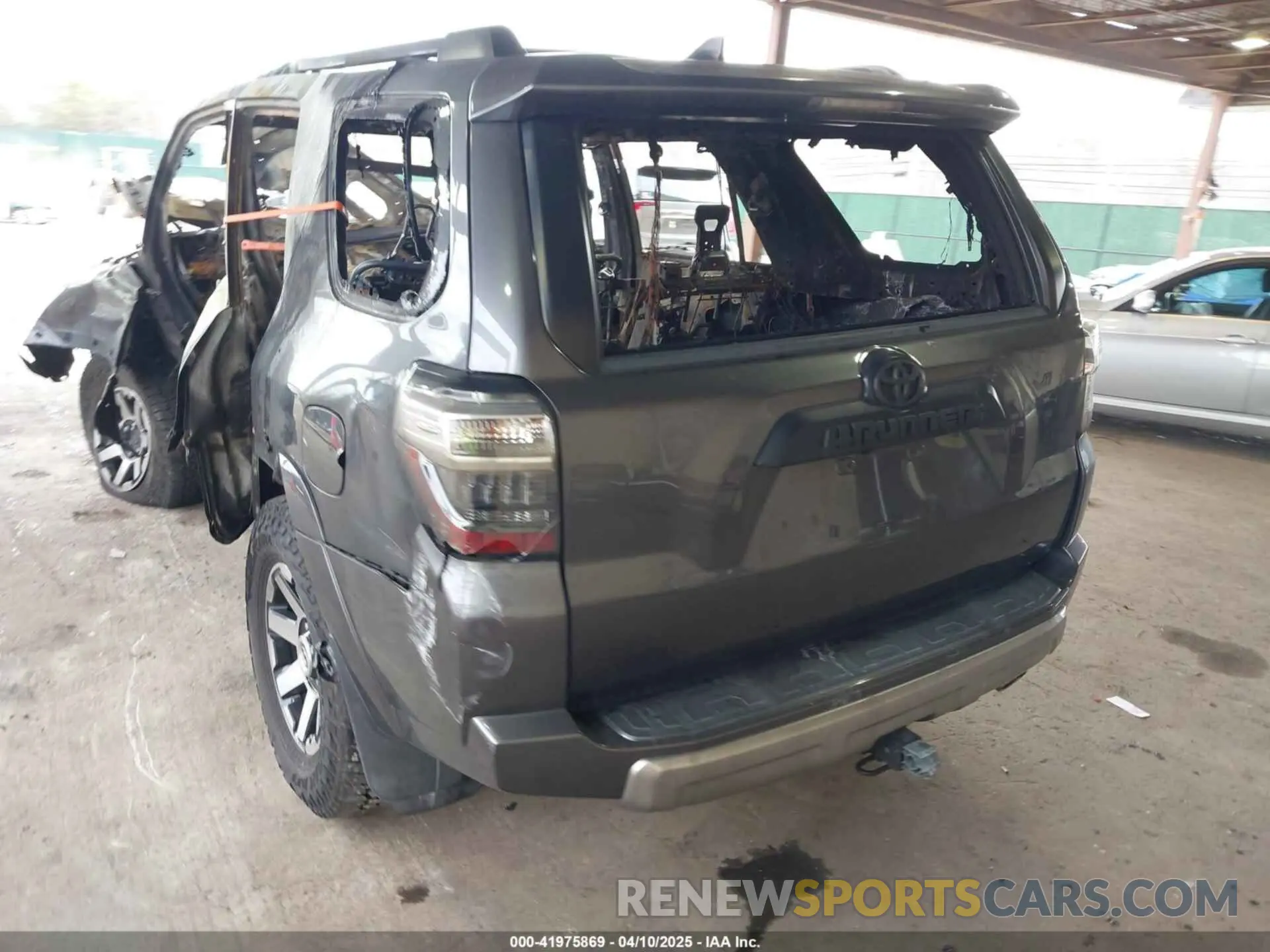 20 fotografías del automóvil dañado JTERU5JR3M5844835 TOYOTA 4RUNNER 2021