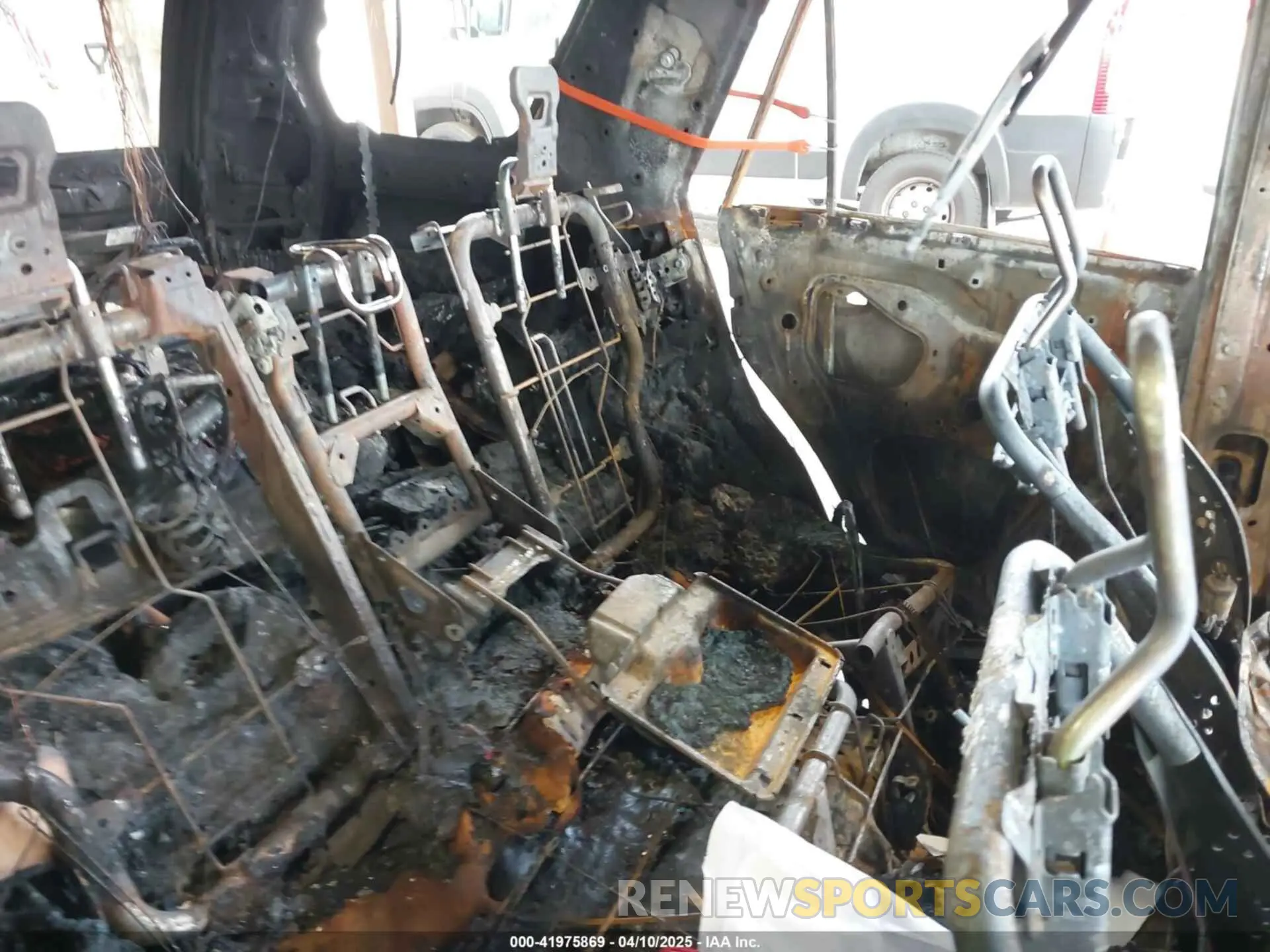 8 fotografías del automóvil dañado JTERU5JR3M5844835 TOYOTA 4RUNNER 2021