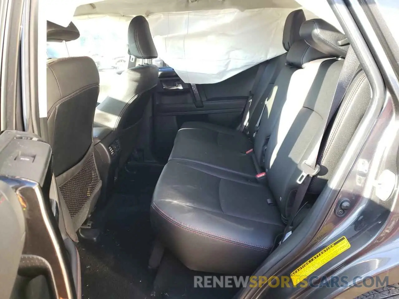 6 fotografías del automóvil dañado JTERU5JR4M5846500 TOYOTA 4RUNNER 2021