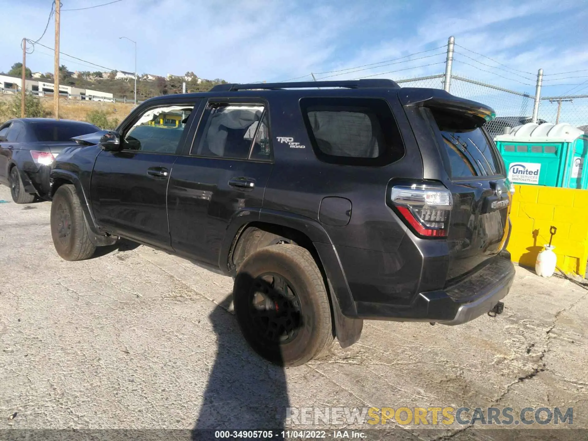 3 fotografías del automóvil dañado JTERU5JR4M5860607 TOYOTA 4RUNNER 2021
