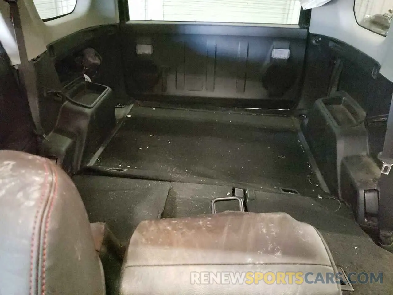 10 fotografías del automóvil dañado JTERU5JR4M5864012 TOYOTA 4RUNNER 2021