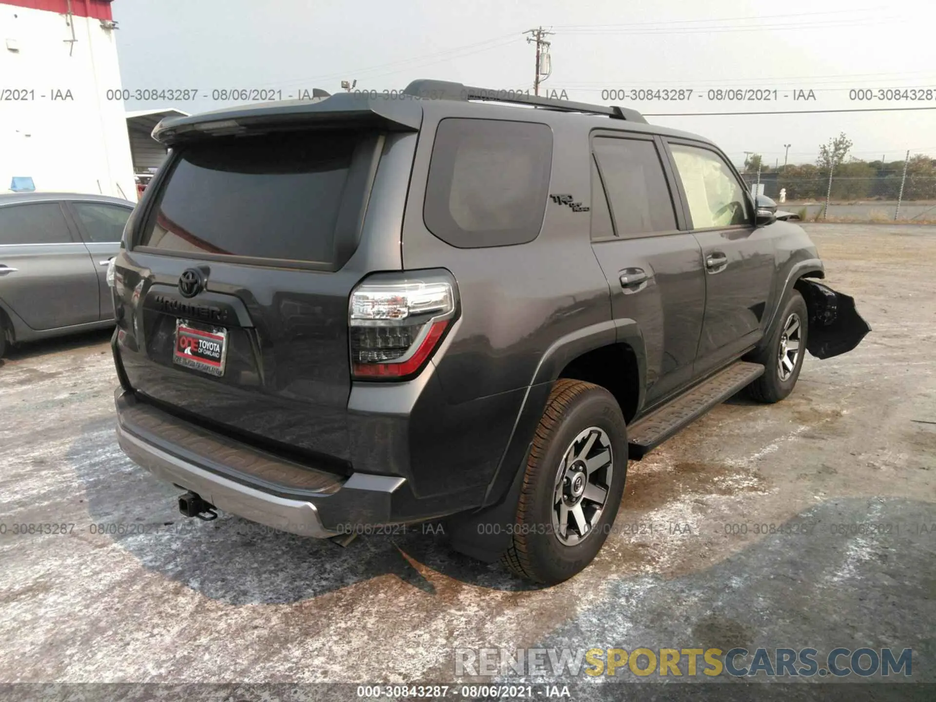 4 fotografías del automóvil dañado JTERU5JR4M5935791 TOYOTA 4RUNNER 2021