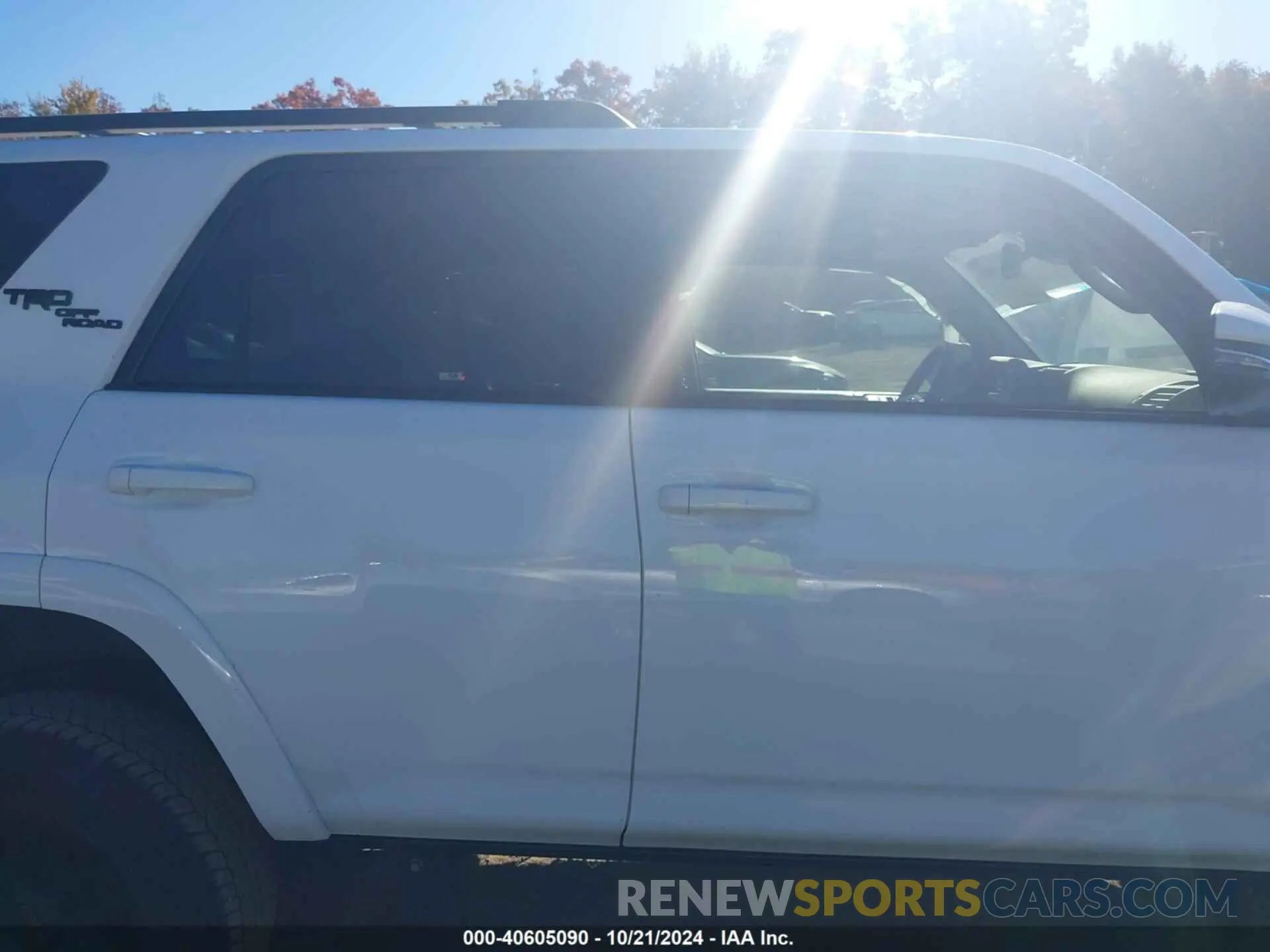 14 fotografías del automóvil dañado JTERU5JR4M5961095 TOYOTA 4RUNNER 2021