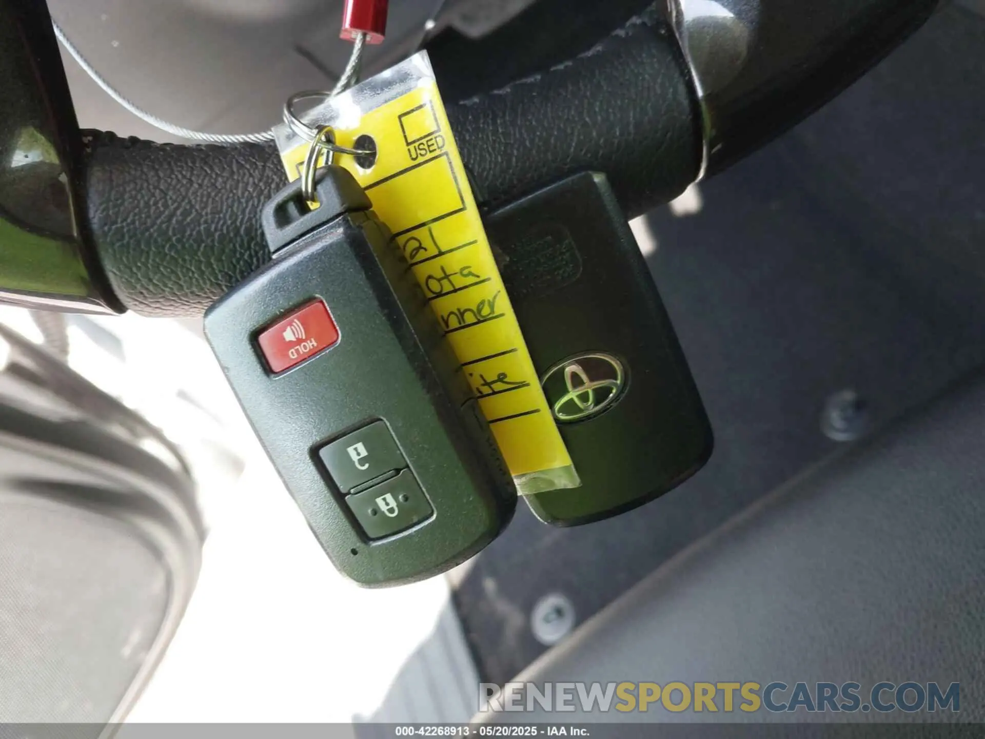 11 fotografías del automóvil dañado JTERU5JR5M5903979 TOYOTA 4RUNNER 2021